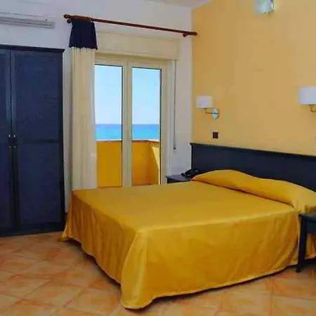Antica Perla Hotel 4*